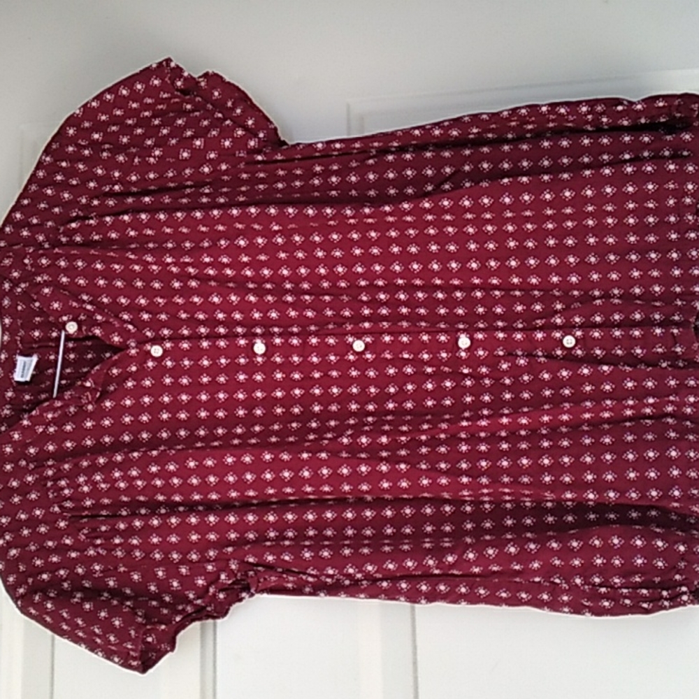 Woman's shirt size small